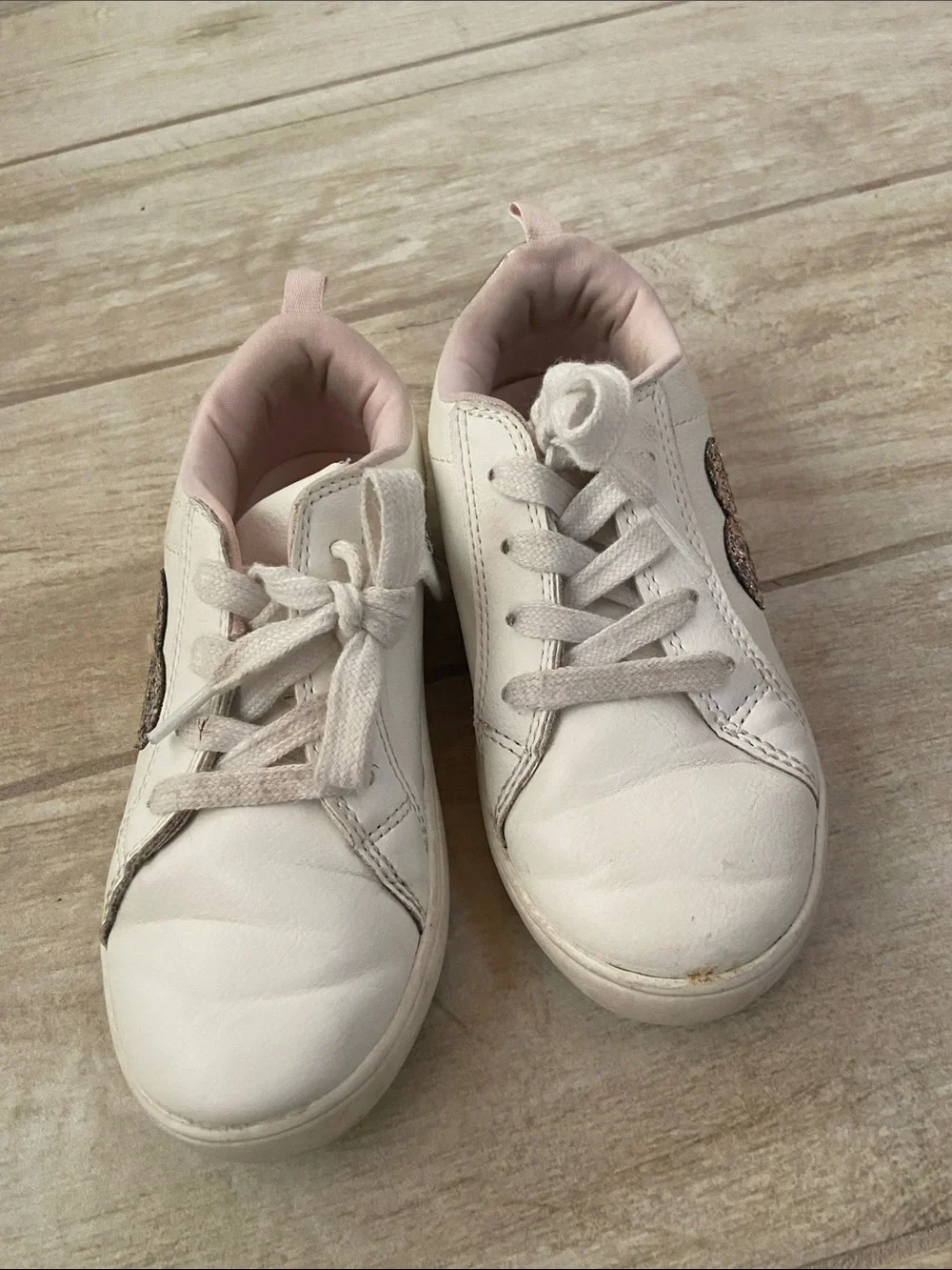 GAP comfortable white